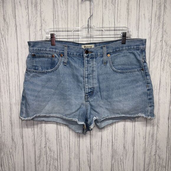 Womens Size 32 Madewell Relaxed Denim Shorts EUC - Picture 1 of 6